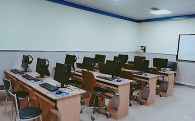 鄭州聯(lián)大教育 軟件培訓(xùn)的領(lǐng)航者，助力中原IT人才崛起